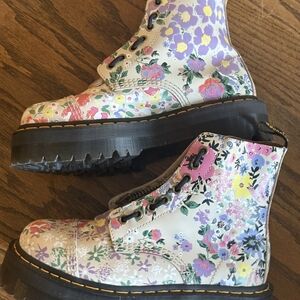 Dr. Martens Floral Lace-Up Platform Boots - Women's Pink Multi